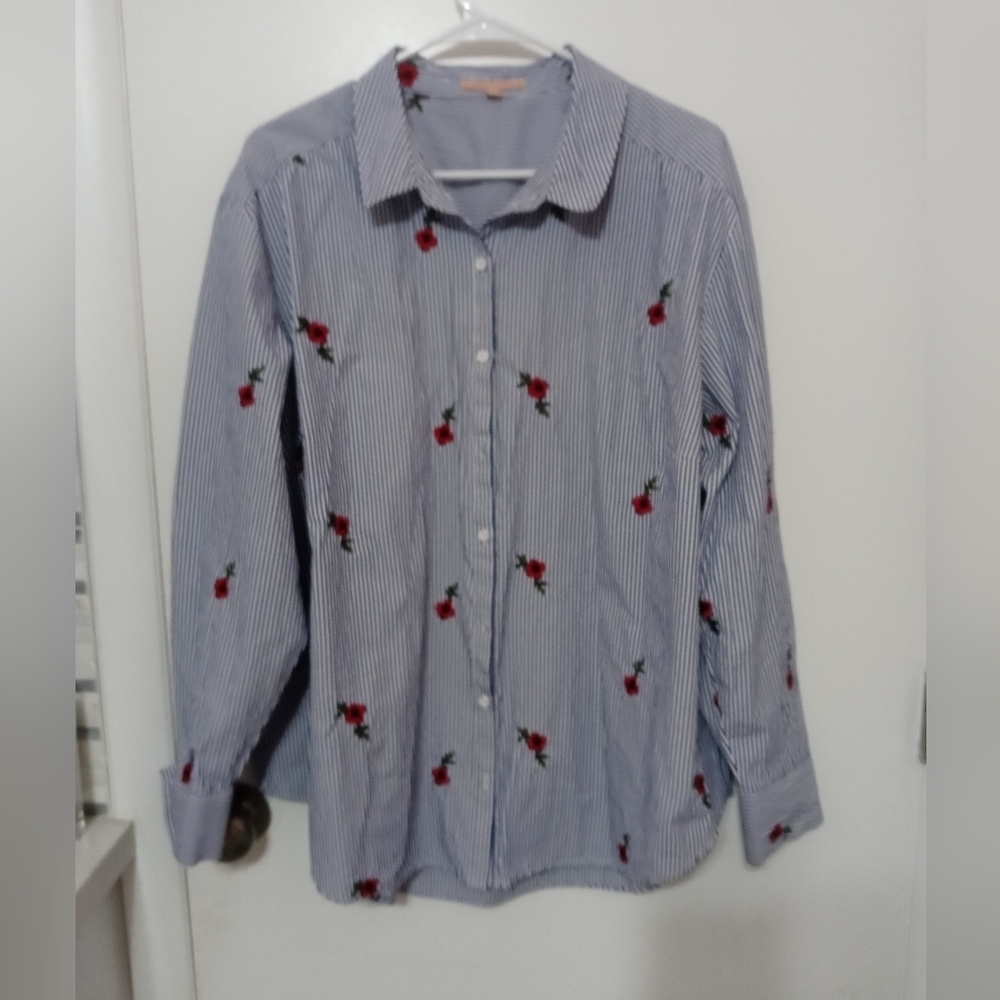 Gibson Latimer Long Sleeve Button Down Pinstriped Embroidered Roses Shirt